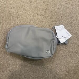 new with tags gray lululemon fanny pack